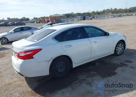 2016 Nissan Altima 2.5 S z USA, uszkodzony, nr VIN 1N4AL3AP6GN372177